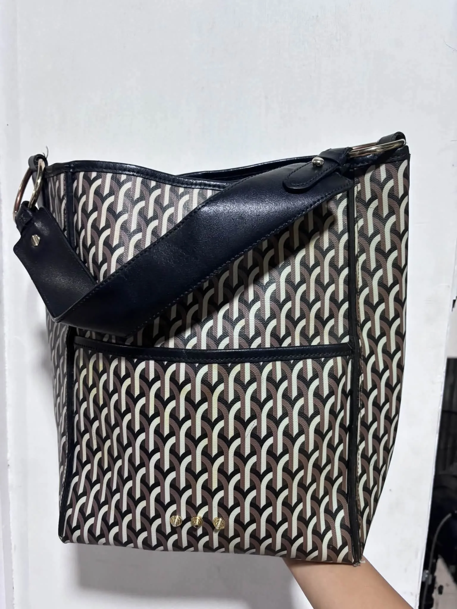 Photo of DELL'EST BAG EXCELLENT CONDITION