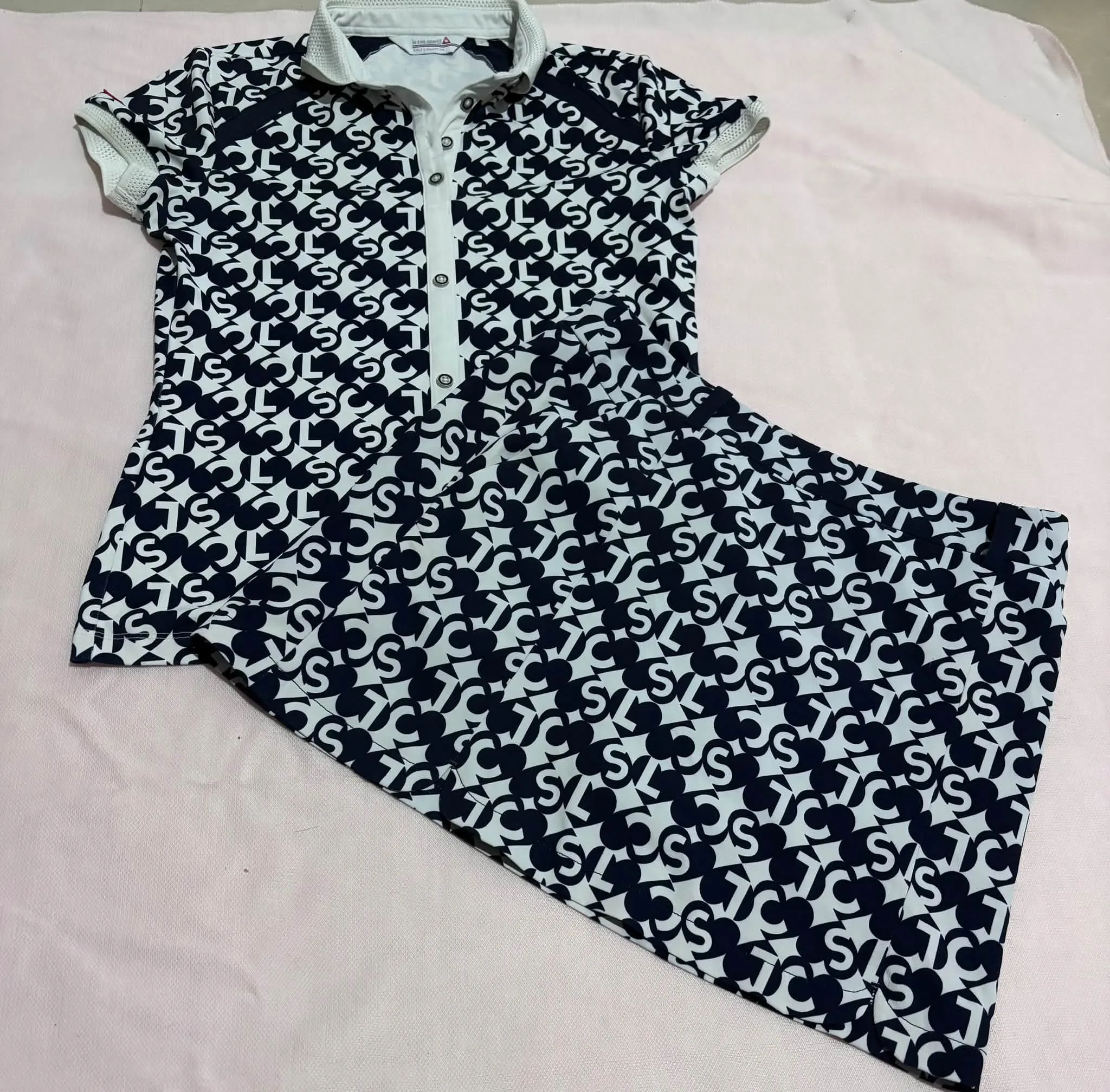 Photo of FITNESS WEAR